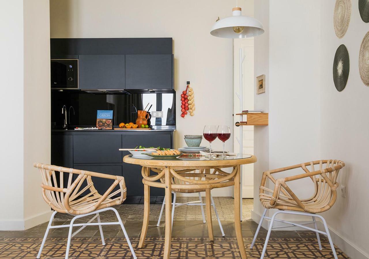 Santa Paula Pool & Luxury Apartment Sevilla Bagian luar foto