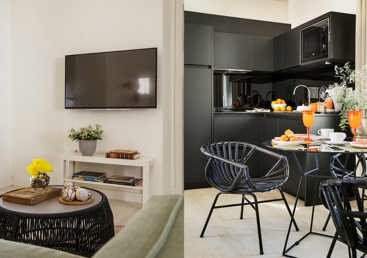 Santa Paula Pool & Luxury Apartment Sevilla Bagian luar foto